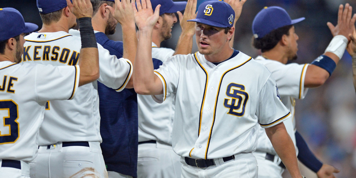 Caratini, Padres Beat Giants 7-6 In 10 To Tighten NL West
